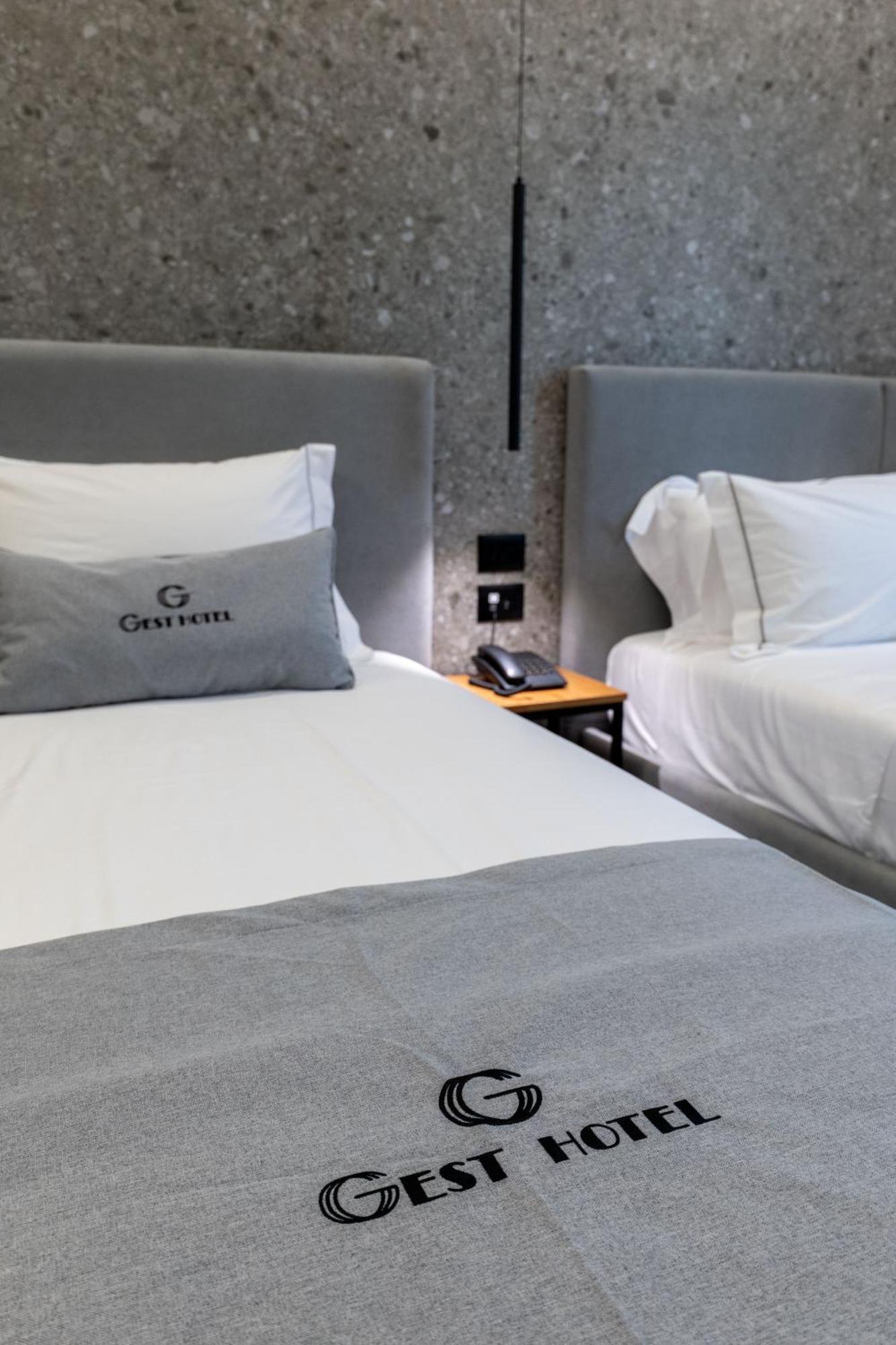 Gest Hotel Radhimë Εξωτερικό φωτογραφία