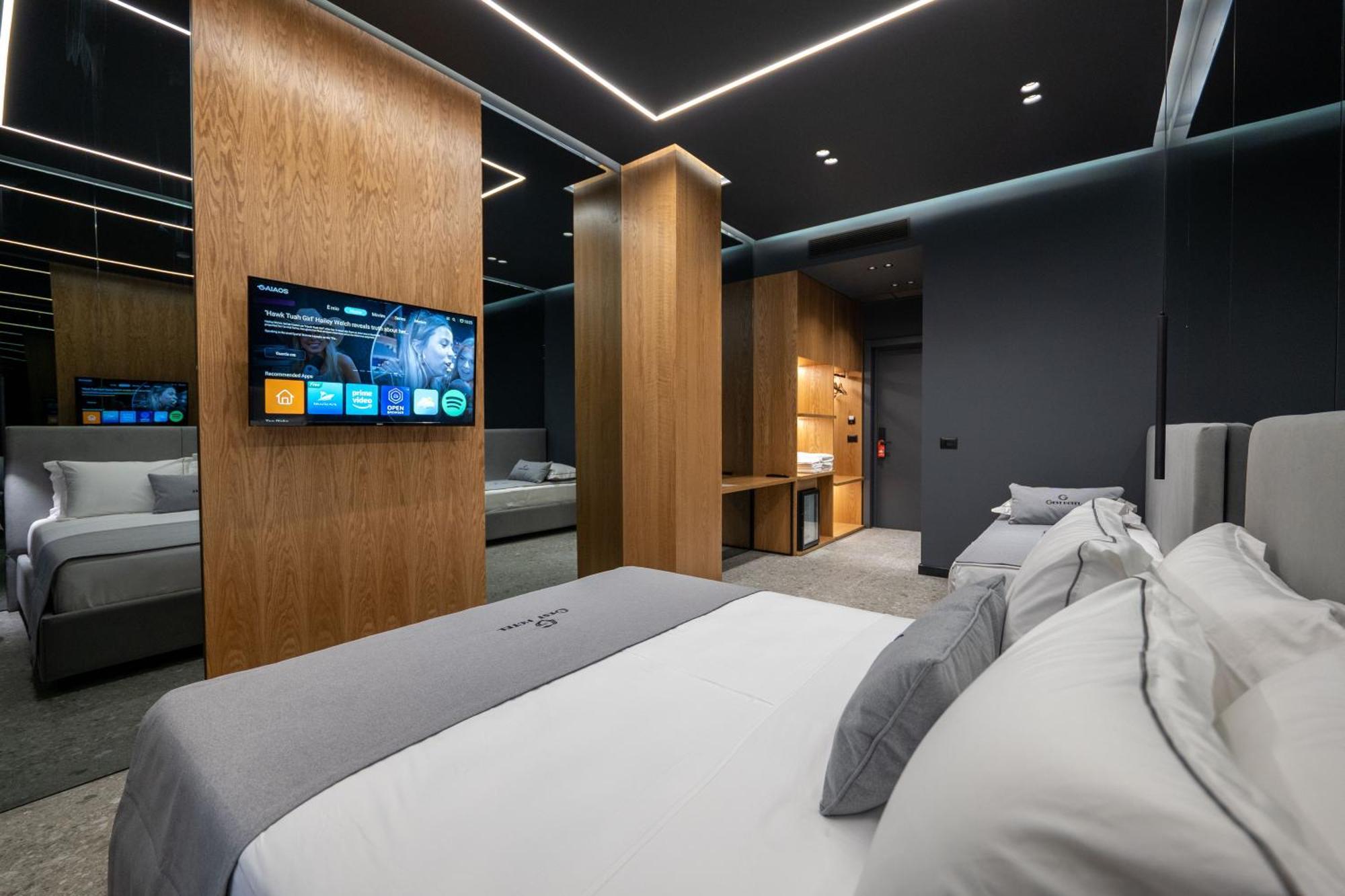 Gest Hotel Radhimë Εξωτερικό φωτογραφία