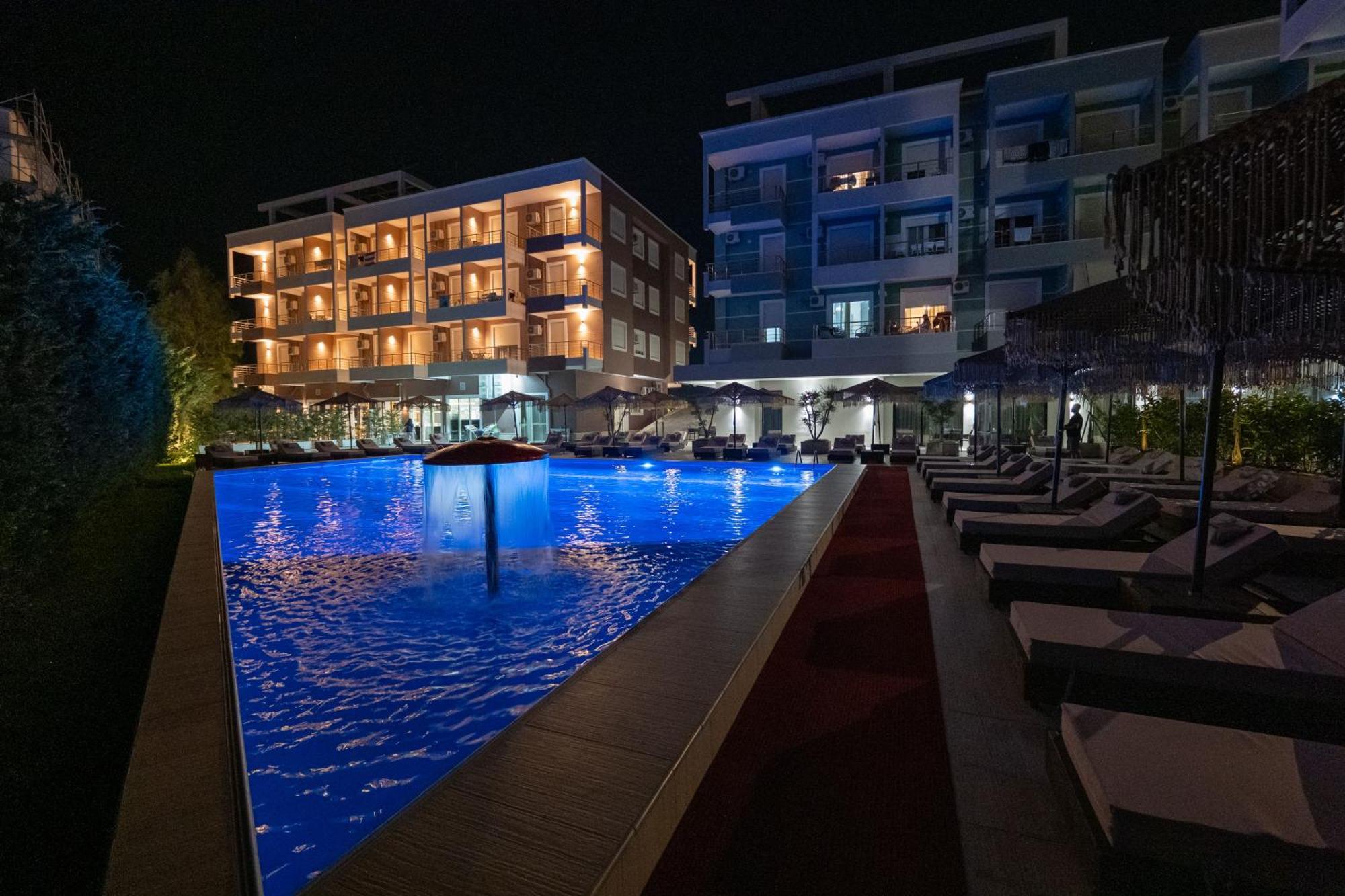 Gest Hotel Radhimë Εξωτερικό φωτογραφία